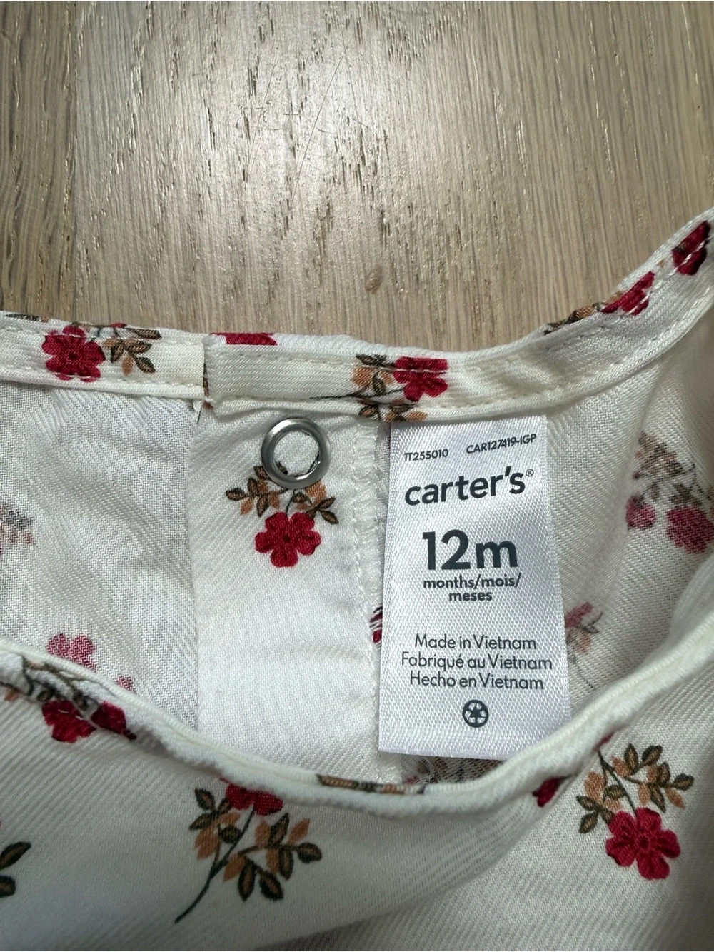 Carter’s 12 month floral onsie🌹